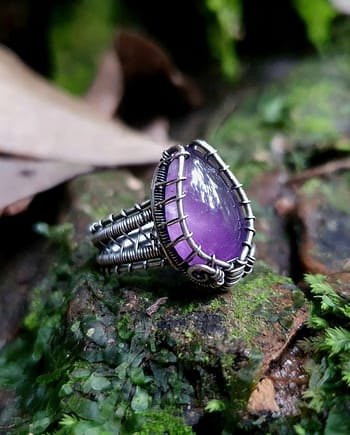Amethyst teardrop & Silver wire ring