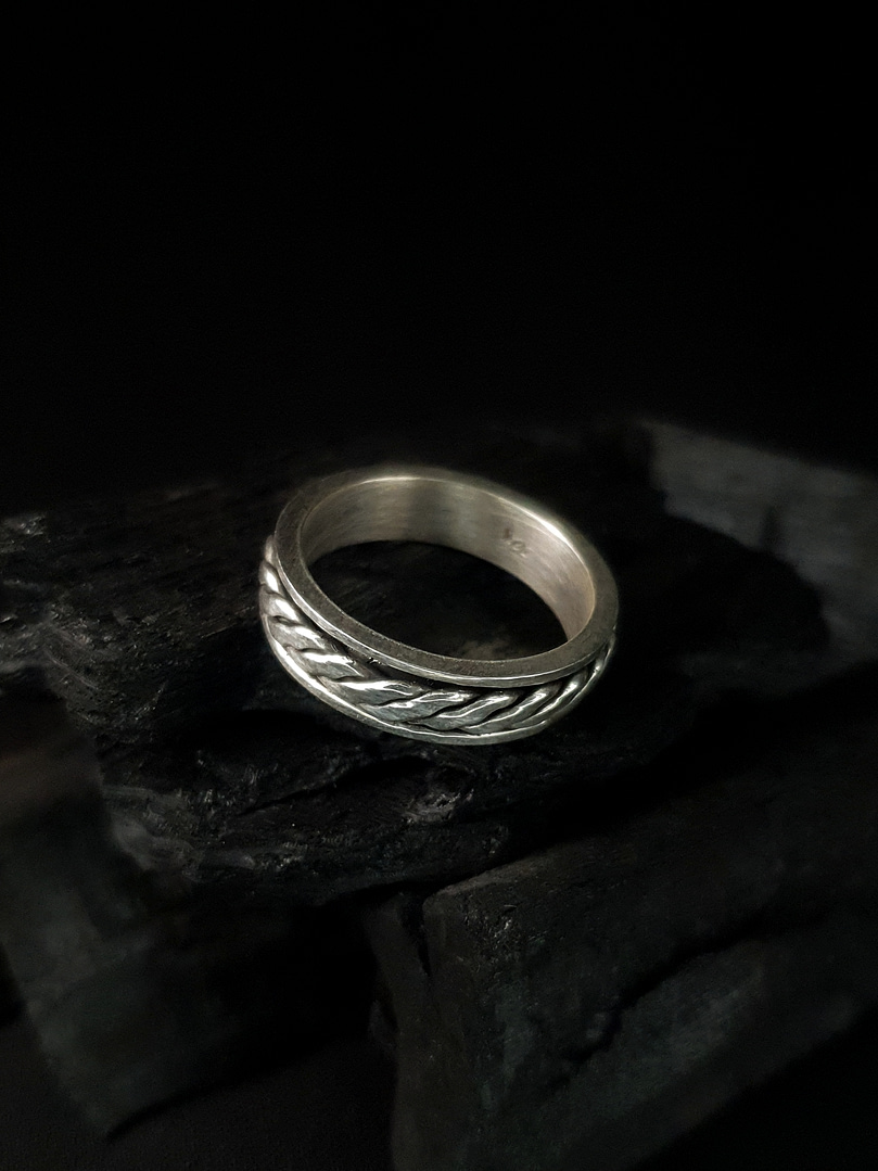 Spinning Silver Ring