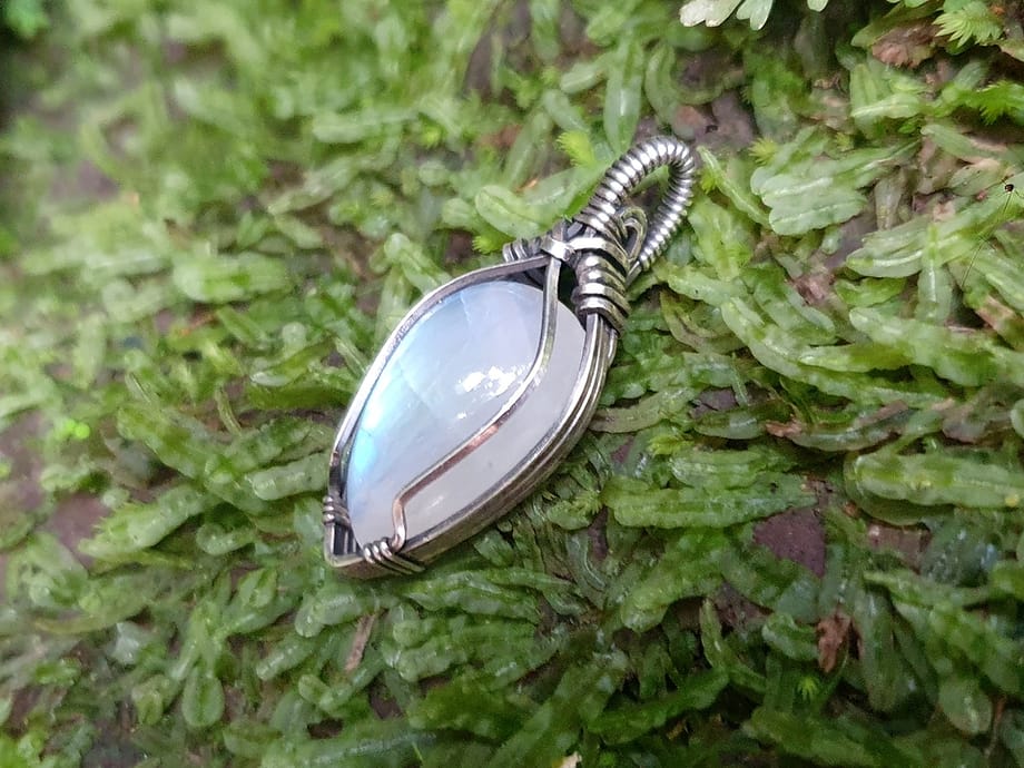 Moonstone teardrop & Silver Minimal pendant
