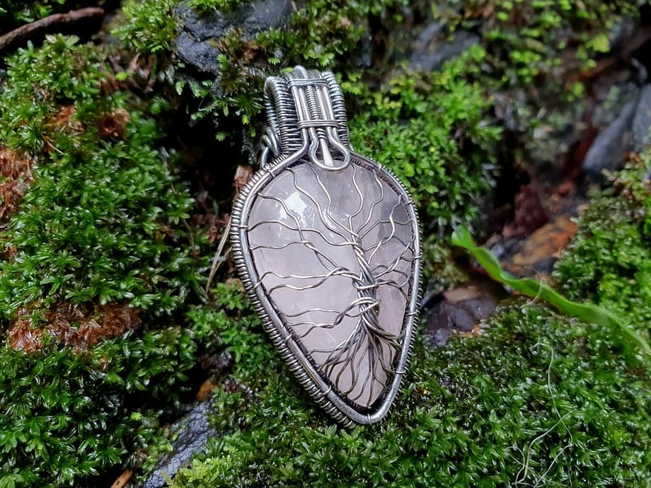 Tree of Life - Rosequartz & Silver wire pendant
